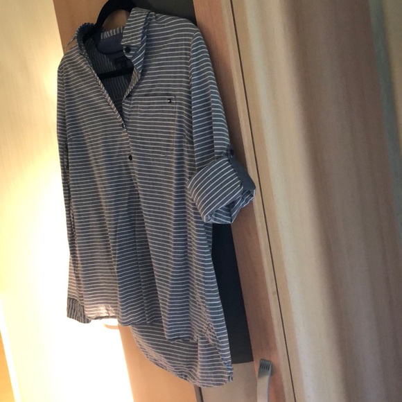 Tommy Hilfiger Quarter Button Blouse - Picture 4 of 5